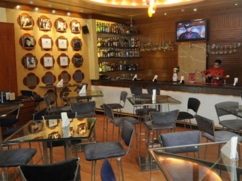 होटल Fariyas , Colaba 4*