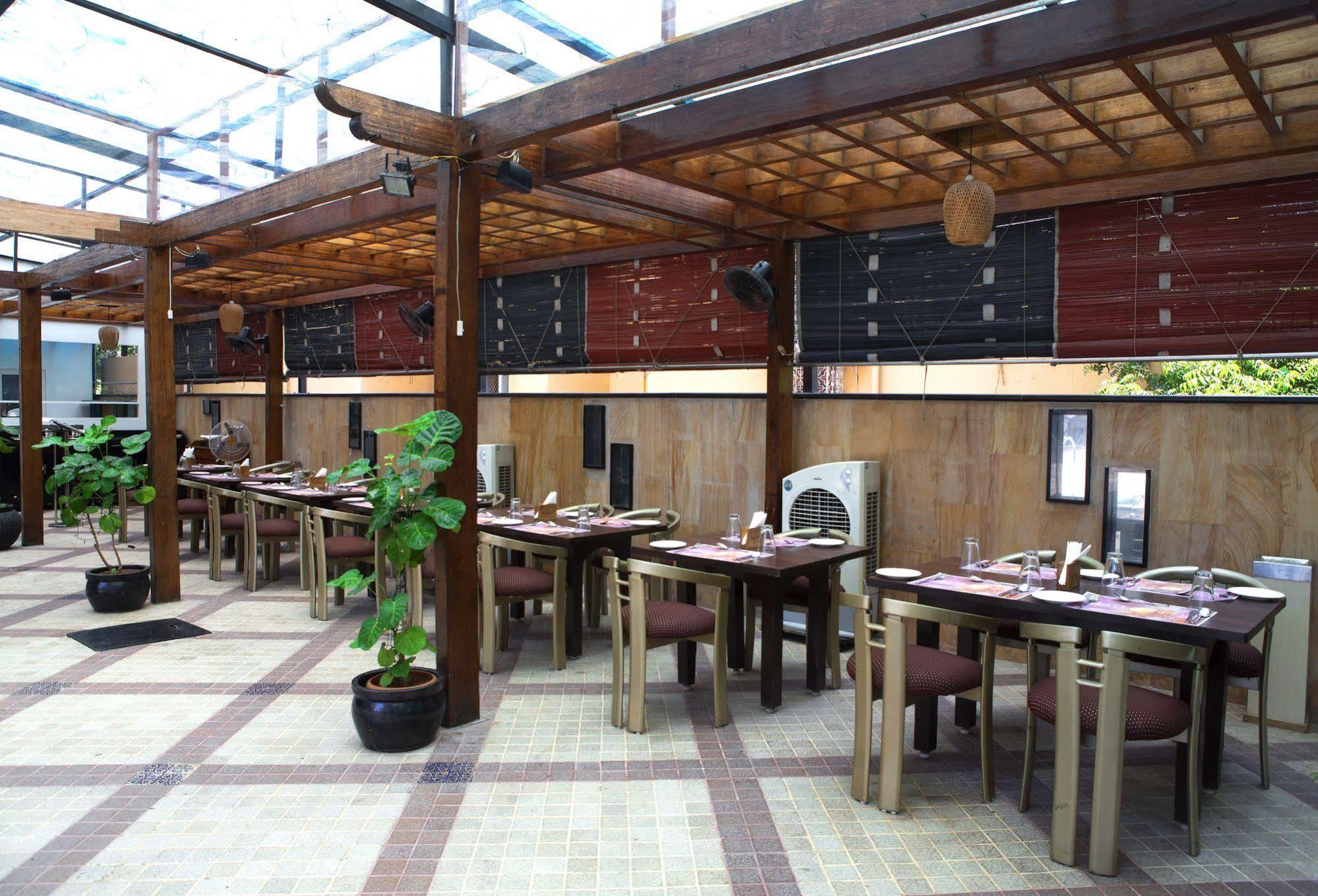 होटल Fariyas , Colaba