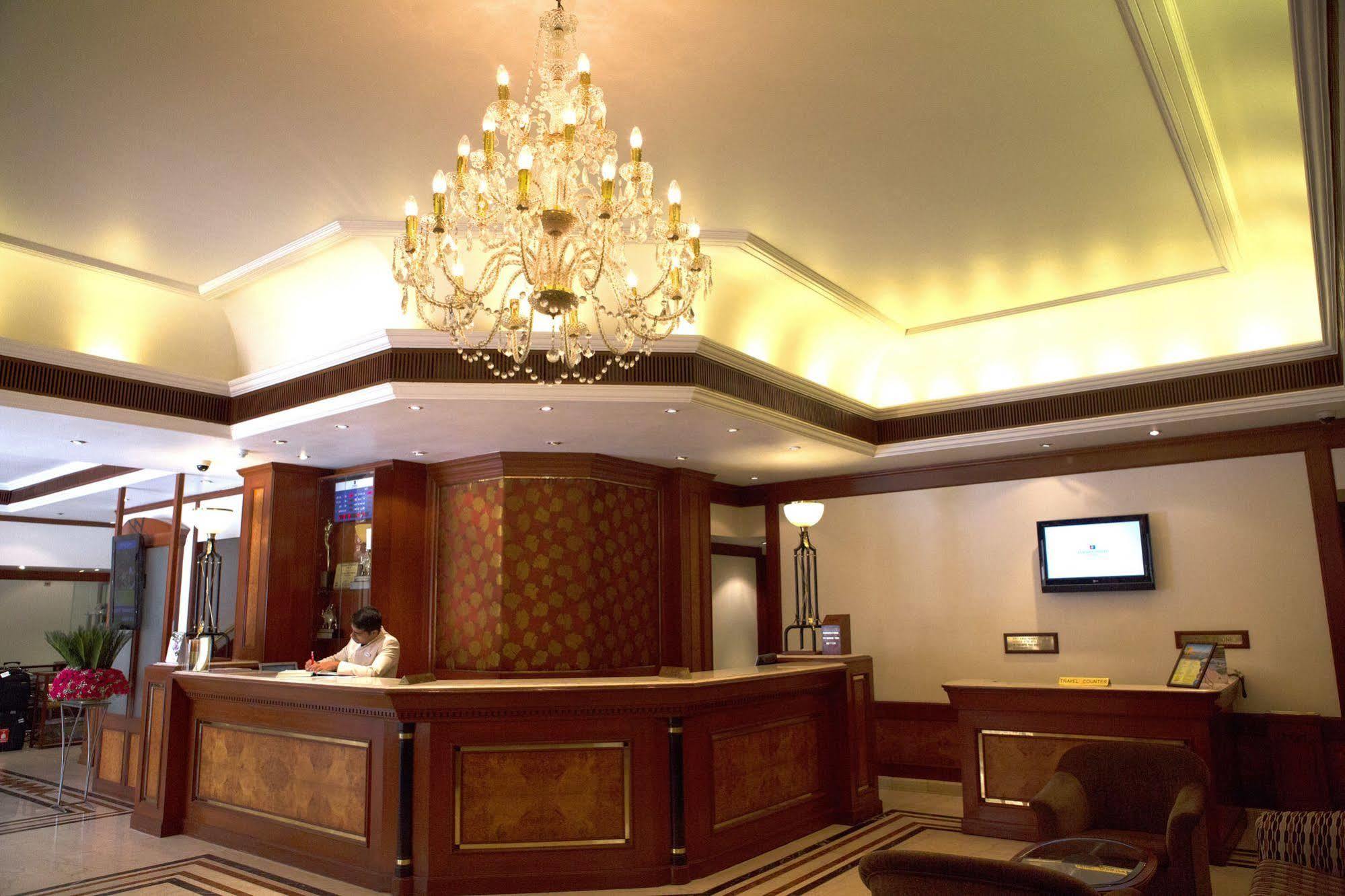 होटल Fariyas , Colaba 4*
